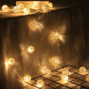 5M 40 Led Rattan Balls Fairy String Decorative Light Battery Operated Luminaria Outdoor Patio Garland Wedding Decoration chambre
5M 40 Led Rattan Balls Fairy String Decorative Light Battery Operated Luminaria Outdoor Patio Garland Wedding Decoration chambre