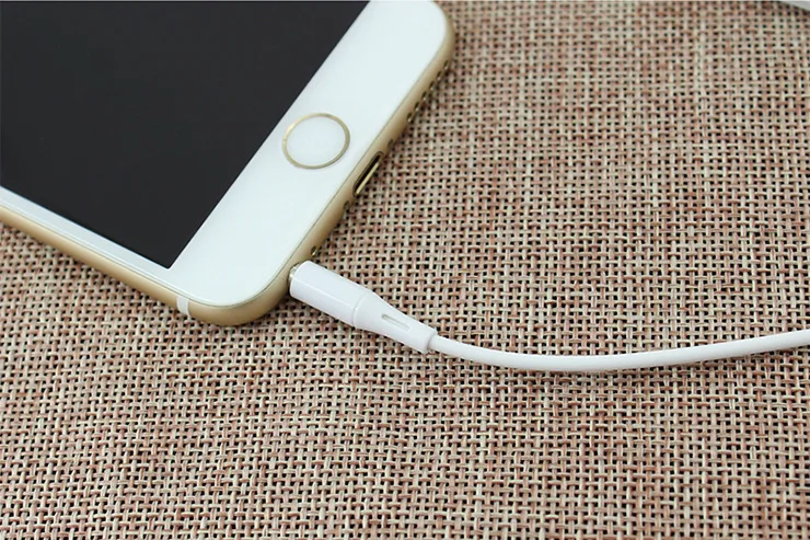 3.5mm Wired Earphone Stereo Music Earphones Earpiece Volume Control Earbuds Hands-free Headset With Mic For Iphone Andriod Phonee 3.5mm Wired Earphone Stereo Music Earphones Earpiece Volume Control Earbuds Hands-free Headset With Mic For Iphone Andriod Phonee