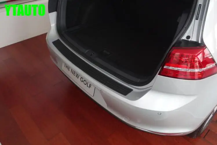 Auto rear bumper rubber protector strip for skoda fabia, octavia A5 A7, superb, rapid. car styling
Auto rear bumper rubber protector strip for skoda fabia, octavia A5 A7, superb, rapid. car styling