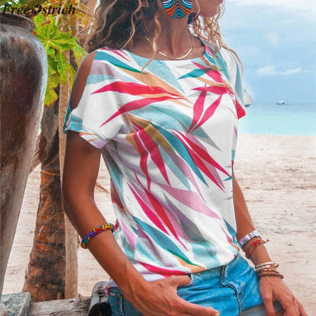 Фото Бесплатная Страусиная Женская летняя футболка с круглым вырезом - купить