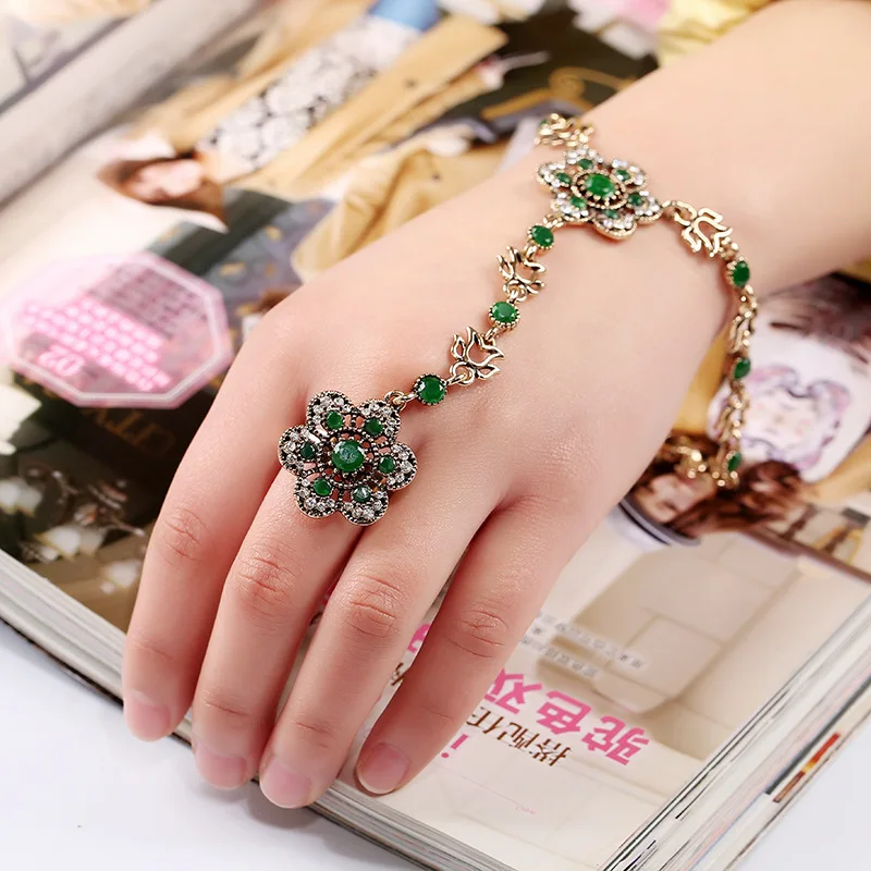 Vintage Fashion Exaggerated Hollow Out Flower Bracelet Women Bohemia Bracelet With Finger Turkish Jewelry
Vintage Fashion Exaggerated Hollow Out Flower Bracelet Women Bohemia Bracelet With Finger Turkish Jewelry