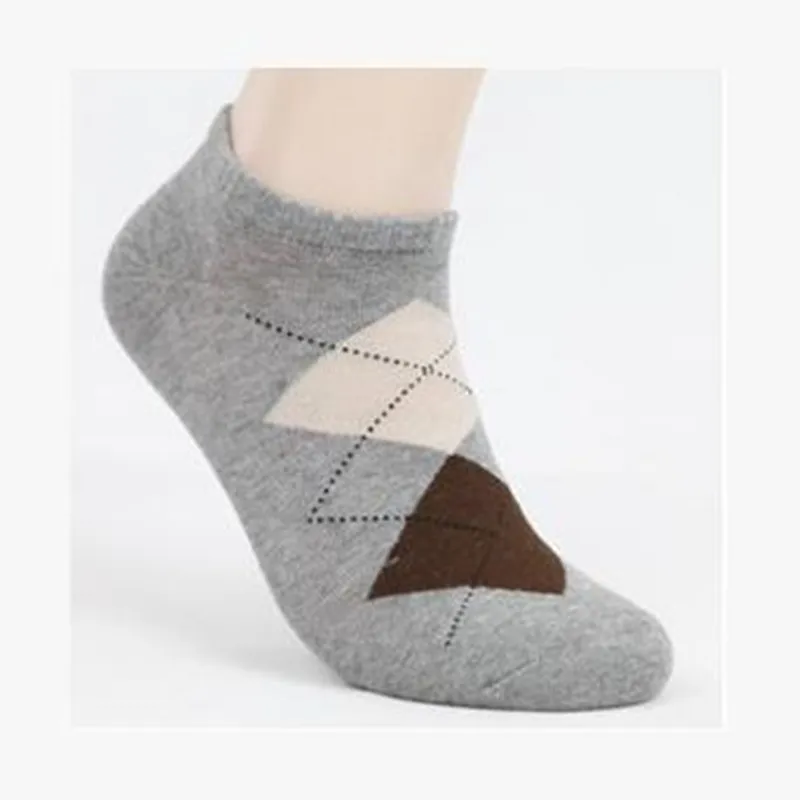 5pairs/lot Men's Socks 100% Cotton Summer Thin Socks Without Bones Breathable Diamond-shaped Socks Deodorant
5pairs/lot Men's Socks 100% Cotton Summer Thin Socks Without Bones Breathable Diamond-shaped Socks Deodorant