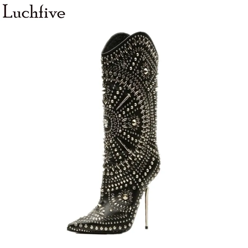 Luchfive Newest 2019 Flower Rivets Studded PU Leather Fashion Boots Women Slip On Thin High Heel Punk Style Mid-Calf Boots Black
Luchfive Newest 2019 Flower Rivets Studded PU Leather Fashion Boots Women Slip On Thin High Heel Punk Style Mid-Calf Boots Black