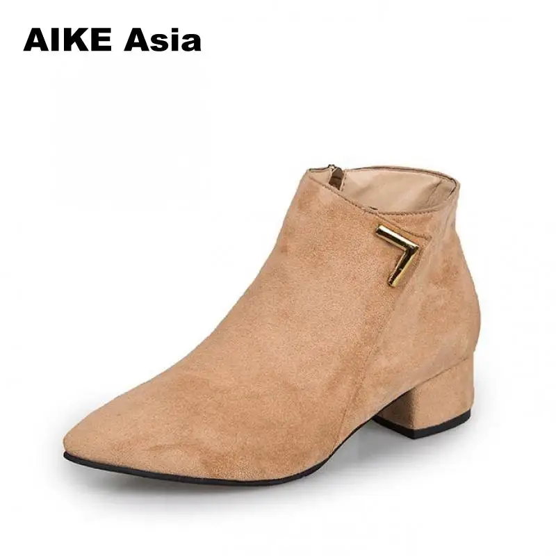 Autumn And Winter Women Boots Thick Heel Female Side Zipper Shoes Vintage Fashion Ankle Botas Zapatos De Mujer Feminina
Autumn And Winter Women Boots Thick Heel Female Side Zipper Shoes Vintage Fashion Ankle Botas Zapatos De Mujer Feminina