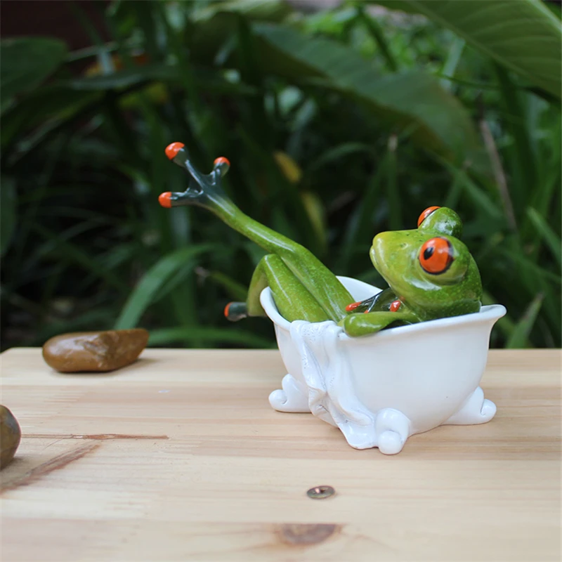 Resin-creative-3D-frog-in-the-bathtub-figures-Decoration-Figurine-Model-Bedroom-living-room-windowsill-study (4)