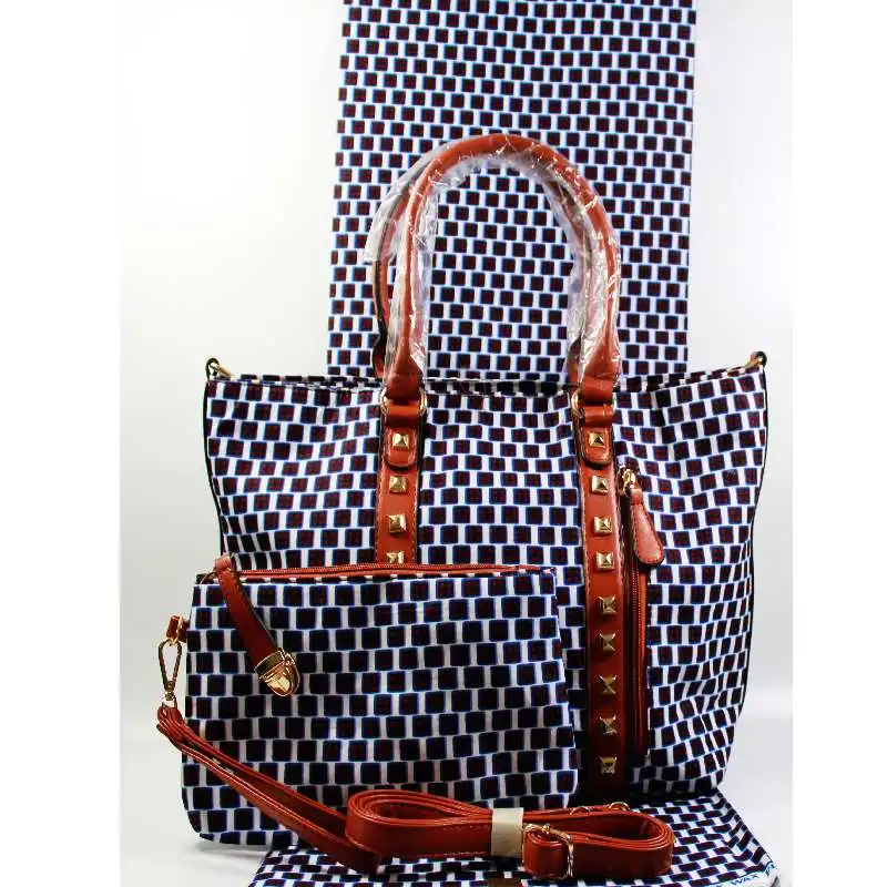 Latest High quality african wax bags set with 6 yards Ankara wax prints fabric black and white pattern cotton fabric for dress
Latest High quality african wax bags set with 6 yards Ankara wax prints fabric black and white pattern cotton fabric for dress