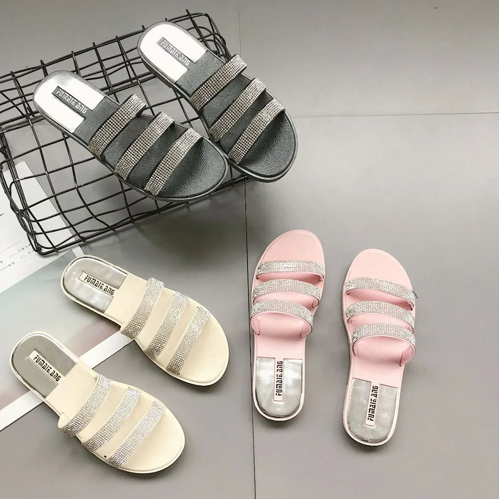 crystal sandals women flip flops summer luxury slippers dames designers bling slipers ladies moda brand famous schoenen
crystal sandals women flip flops summer luxury slippers dames designers bling slipers ladies moda brand famous schoenen