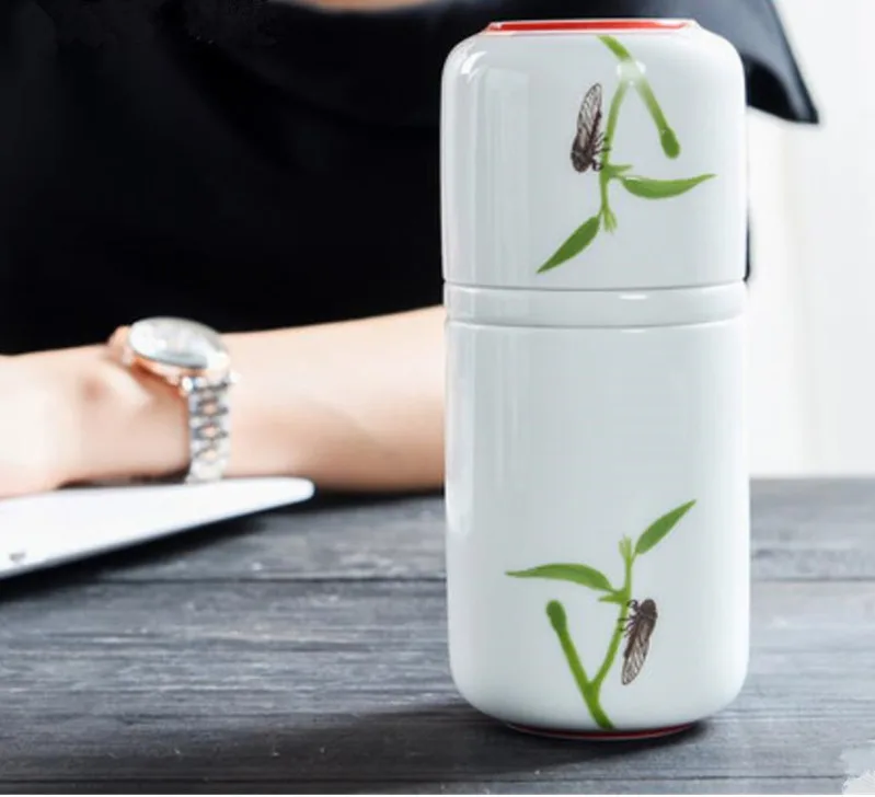 Concise Ceramic Tea Set White Porcelain Cup With Lid Filter Office Cup Portable Travel Cup Set With Bag Kong Fu Teaware Set
Concise Ceramic Tea Set White Porcelain Cup With Lid Filter Office Cup Portable Travel Cup Set With Bag Kong Fu Teaware Set