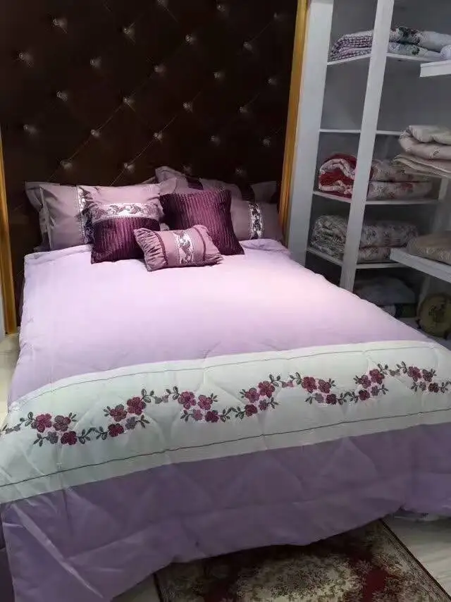 High quality summer spring autumn 100% cotton single embroidered quilt blue grey purple sand 175*200cm
High quality summer spring autumn 100% cotton single embroidered quilt blue grey purple sand 175*200cm