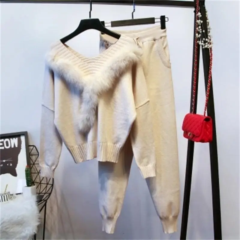 Fashion Sweater suits Women's Spring/Winter New ladies wind V-neck pine knit sweater + pants suit women
Fashion Sweater suits Women's Spring/Winter New ladies wind V-neck pine knit sweater + pants suit women
