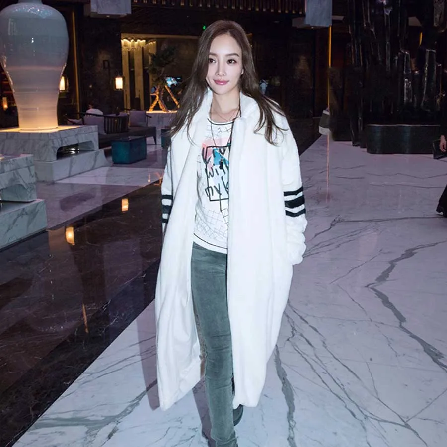 Fall winter white faux rabbit fur coat for women baseball uniform overcoat women's warm clothing with fur
Fall winter white faux rabbit fur coat for women baseball uniform overcoat women's warm clothing with fur