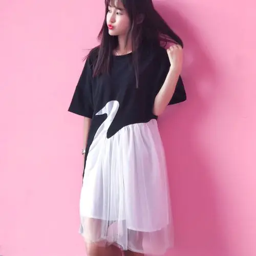 Summer Dresses 2019 Japanese Kawaii Swan Mesh Patchwork Short Sleeve Black White Dress Casual T Shirt Dress Women Clothing 1355
Summer Dresses 2019 Japanese Kawaii Swan Mesh Patchwork Short Sleeve Black White Dress Casual T Shirt Dress Women Clothing 1355
