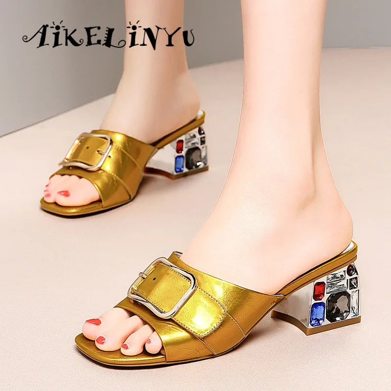 AIKELINYU 2019 Brand Large Sizes Sandals Elegant Crystals Chunky Heels Summer Women's Shoes Lady Sandals Leisure Slippers Women
AIKELINYU 2019 Brand Large Sizes Sandals Elegant Crystals Chunky Heels Summer Women's Shoes Lady Sandals Leisure Slippers Women