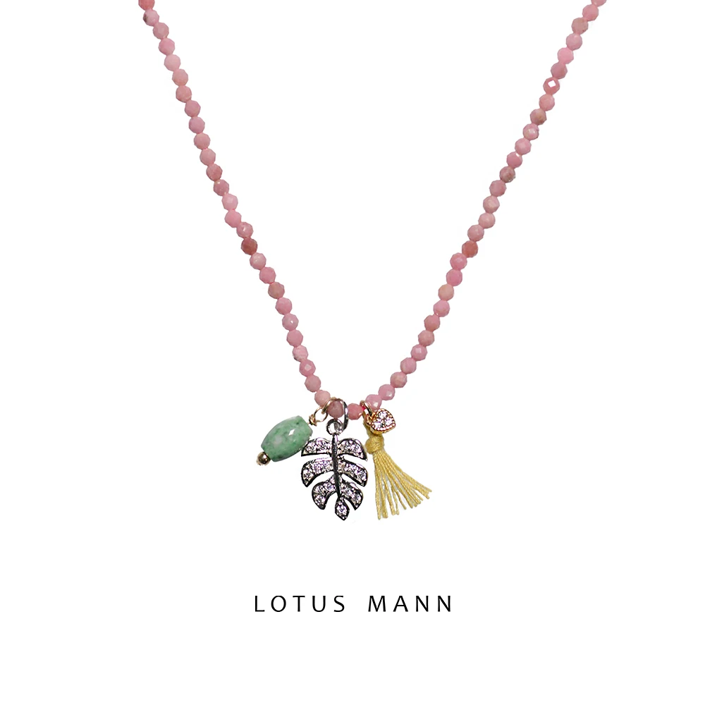 Lotus Mann Golden palm tree with natural powder crystal mini pendant fine necklace
Lotus Mann Golden palm tree with natural powder crystal mini pendant fine necklace
