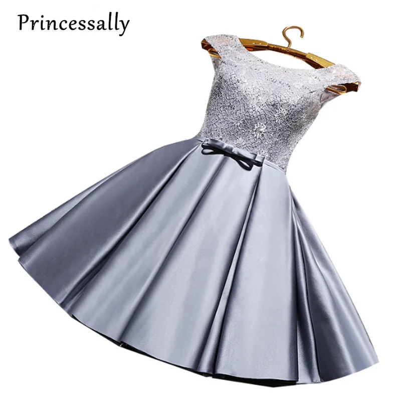 Vestido De Festa Curto Bride Short Lace Satin Elegant Bridesmaid Dresses Sleeveless A-line Sexy Formal Prom Party Gown
Vestido De Festa Curto Bride Short Lace Satin Elegant Bridesmaid Dresses Sleeveless A-line Sexy Formal Prom Party Gown