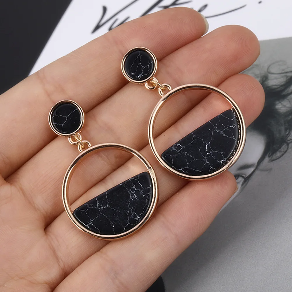 Handmade Fashion Simple Geometric Circular Stud Earrings Black White Marble Long Earrings Round Design Punk Ear Jewelry Brincos
Handmade Fashion Simple Geometric Circular Stud Earrings Black White Marble Long Earrings Round Design Punk Ear Jewelry Brincos