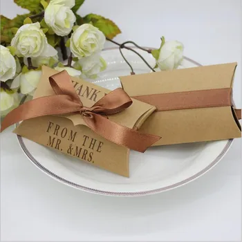 Free shipping 100pcs/lot Kraft Pillow candy box with ribbon rustic wedding decor vintage wedding decoration gift box
Free shipping 100pcs/lot Kraft Pillow candy box with ribbon rustic wedding decor vintage wedding decoration gift box