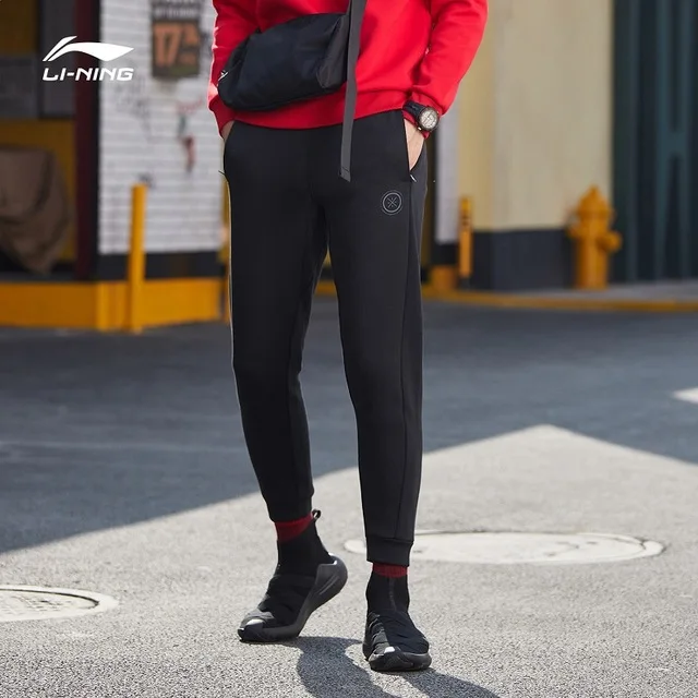 Li-Ning Men Wade Series Sweat Pants 66%Cotton 34%Polyester Regular Fit Drawstring LiNing Sports Pants Trousers AKLP133 CJFM19
Li-Ning Men Wade Series Sweat Pants 66%Cotton 34%Polyester Regular Fit Drawstring LiNing Sports Pants Trousers AKLP133 CJFM19