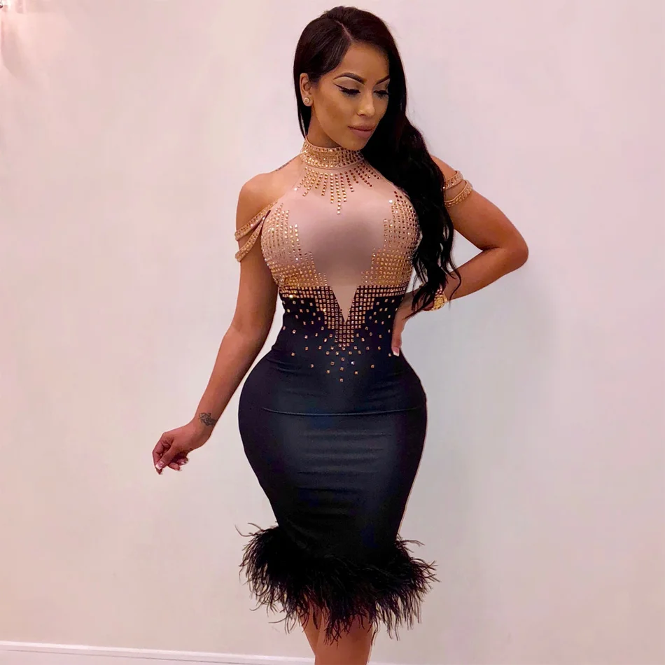 Hot Sale Crystal Embellished Sleeveless Feather Bandage Dress Colorblock Off The Shoulder Beading Mock Neck Mini Bodycon Dress
Hot Sale Crystal Embellished Sleeveless Feather Bandage Dress Colorblock Off The Shoulder Beading Mock Neck Mini Bodycon Dress