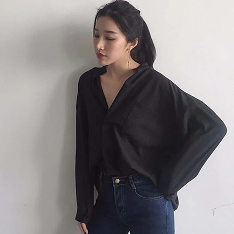 White Shirt Women Lace Up Long Sleeve Irregular Blouse Large Size Spring Female Sexy Fashion Clothing
White Shirt Women Lace Up Long Sleeve Irregular Blouse Large Size Spring Female Sexy Fashion Clothing