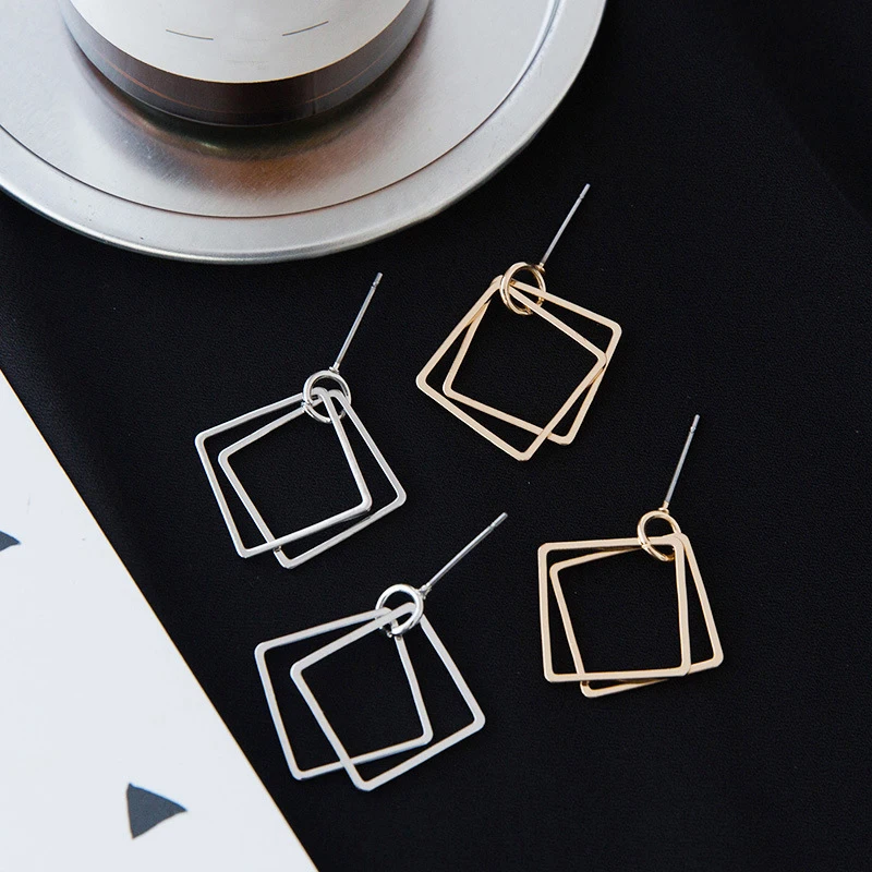 Modern Women's Earrings 2018 Geometric Earrings Simple Hollow Metal Square Earrings For Women /Gril Accessories Jewelry Gift
Modern Women's Earrings 2018 Geometric Earrings Simple Hollow Metal Square Earrings For Women /Gril Accessories Jewelry Gift