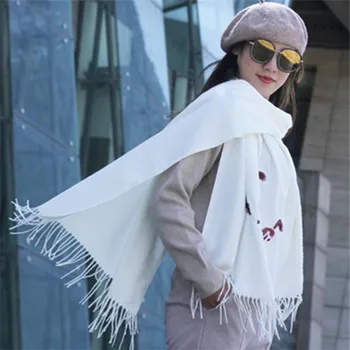 Cute little squirrel big shawl 200*70 cashmere shaw cashmere scarves with tassel lady winter warm scarf female outdoors supplies 
Cute little squirrel big shawl 200*70 cashmere shaw cashmere scarves with tassel lady winter warm scarf female outdoors supplies