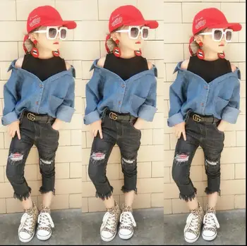 Girls off-the-shoulder denim shirt 2018 autumn new Korean children's foreign leisure jacket show performance tide
Girls off-the-shoulder denim shirt 2018 autumn new Korean children's foreign leisure jacket show performance tide