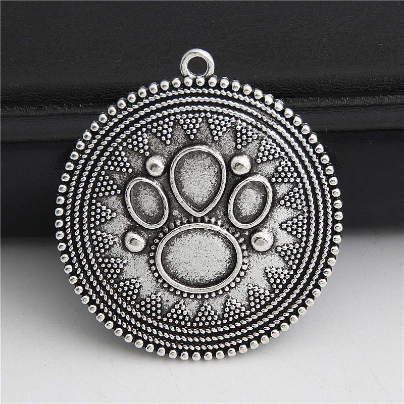 1pcs Antique Silver Large Round Charms pendant With Pattern For Necklace Making Jewelry Finding 40mm A3019
1pcs Antique Silver Large Round Charms pendant With Pattern For Necklace Making Jewelry Finding 40mm A3019