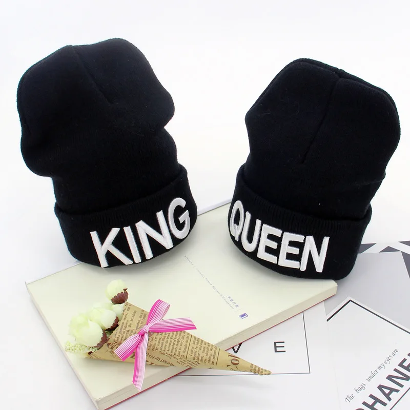 Cute Embroidery King Queen Knit Cap Winter 2019 New Elastic Knitted Hat Skullies Beanies Casual Autumn Warm Caps for Women Men
Cute Embroidery King Queen Knit Cap Winter 2019 New Elastic Knitted Hat Skullies Beanies Casual Autumn Warm Caps for Women Men