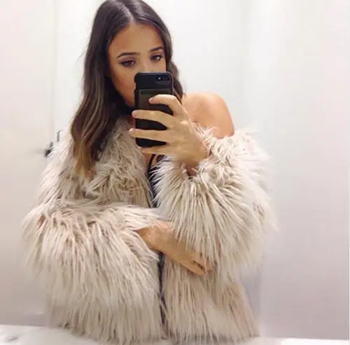 2019 white faux fur coats and jacket women fashion elegant female autumn winter Fluffy Warm fake fur coat o collar plus size 3xl
2019 white faux fur coats and jacket women fashion elegant female autumn winter Fluffy Warm fake fur coat o collar plus size 3xl