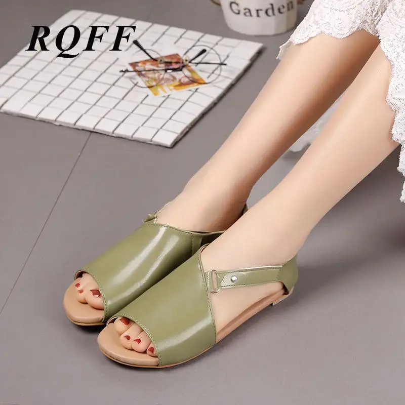 Woman Shoes 2019 Flats Cover Heel Casual Rubber Pu Leather Women Peep Toe Summer Pink Green Beige Black Sandals Femme Big Size
Woman Shoes 2019 Flats Cover Heel Casual Rubber Pu Leather Women Peep Toe Summer Pink Green Beige Black Sandals Femme Big Size