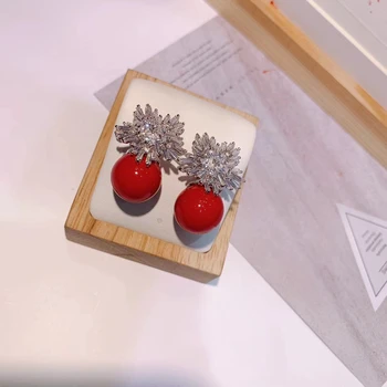 GL Sweetie Snowflake Flower Red Shell Beads Stud Earring Hot Women 925 Silver Ear Pin Cuff Cross Earring Bridal Jewelry
GL Sweetie Snowflake Flower Red Shell Beads Stud Earring Hot Women 925 Silver Ear Pin Cuff Cross Earring Bridal Jewelry