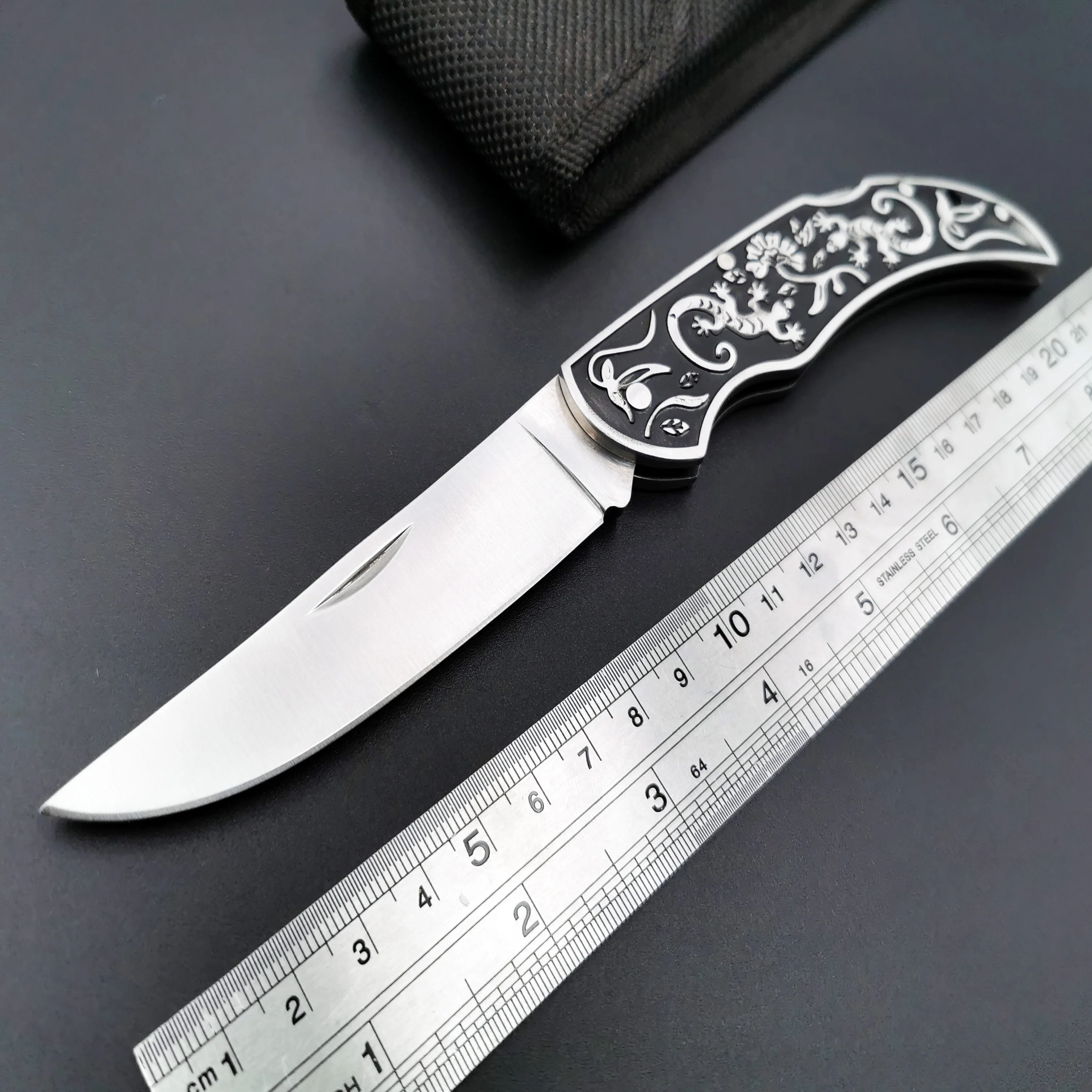 Folding Knife 7Cr17Mov Blade Wood Handle Outdoor Camping Survival Pocket Knives Tactical Hunting EDC Tool High Quality
Folding Knife 7Cr17Mov Blade Wood Handle Outdoor Camping Survival Pocket Knives Tactical Hunting EDC Tool High Quality