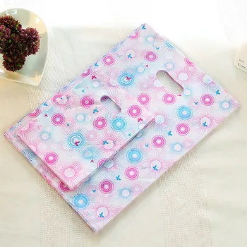 Pink Blue Pattern Plastic Gift Bags With Handles 15*20cm New 100pcs/lot Plastic Packaging For Mini Jewelry Wholesale H031
Pink Blue Pattern Plastic Gift Bags With Handles 15*20cm New 100pcs/lot Plastic Packaging For Mini Jewelry Wholesale H031