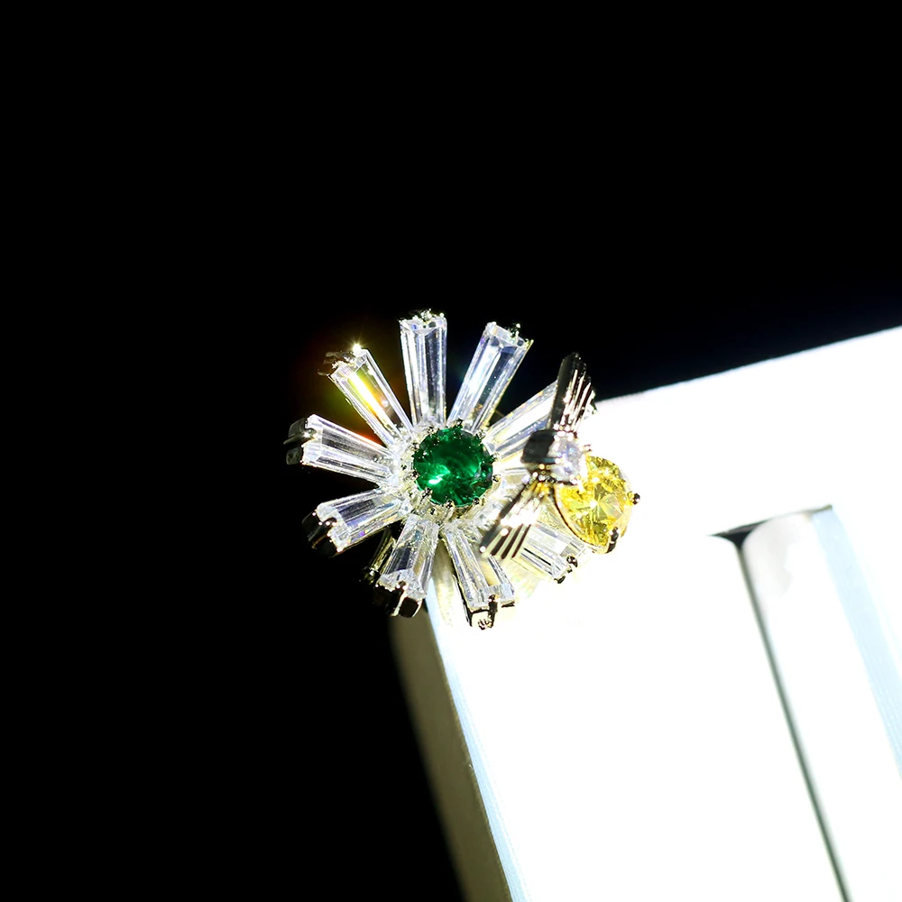ASNORA zircon bee broche unisex insecto broche hombres y mujeres joyeria linda pequena insignia joyeria de moda
ASNORA zircon bee broche unisex insecto broche hombres y mujeres joyeria linda pequena insignia joyeria de moda