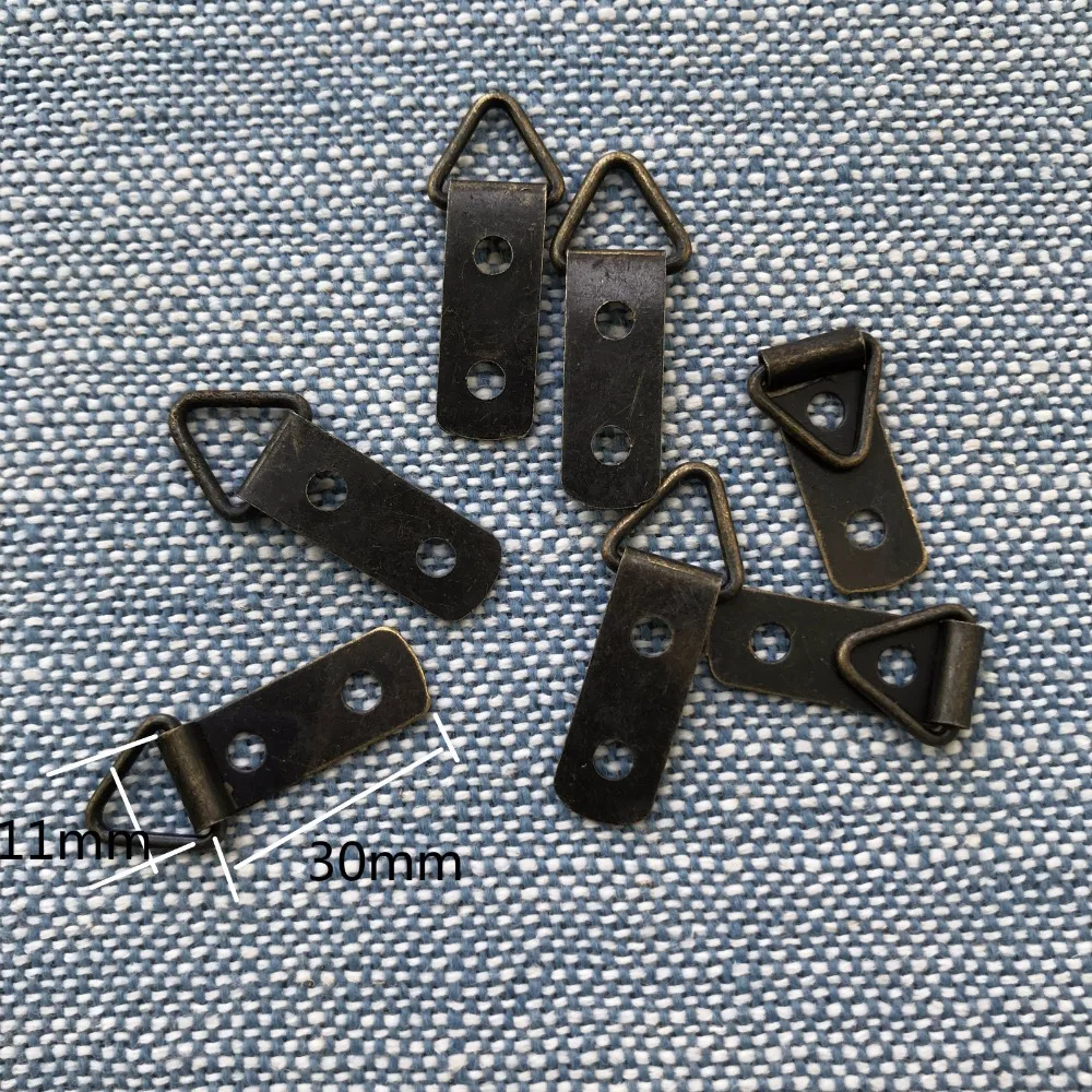 30*11 Antique Bronze Photo Picture Frame Hooks Hangers Furniture Poster Wall Decorative Hanger Hook Iron Triangle Ring Hanging
30*11 Antique Bronze Photo Picture Frame Hooks Hangers Furniture Poster Wall Decorative Hanger Hook Iron Triangle Ring Hanging