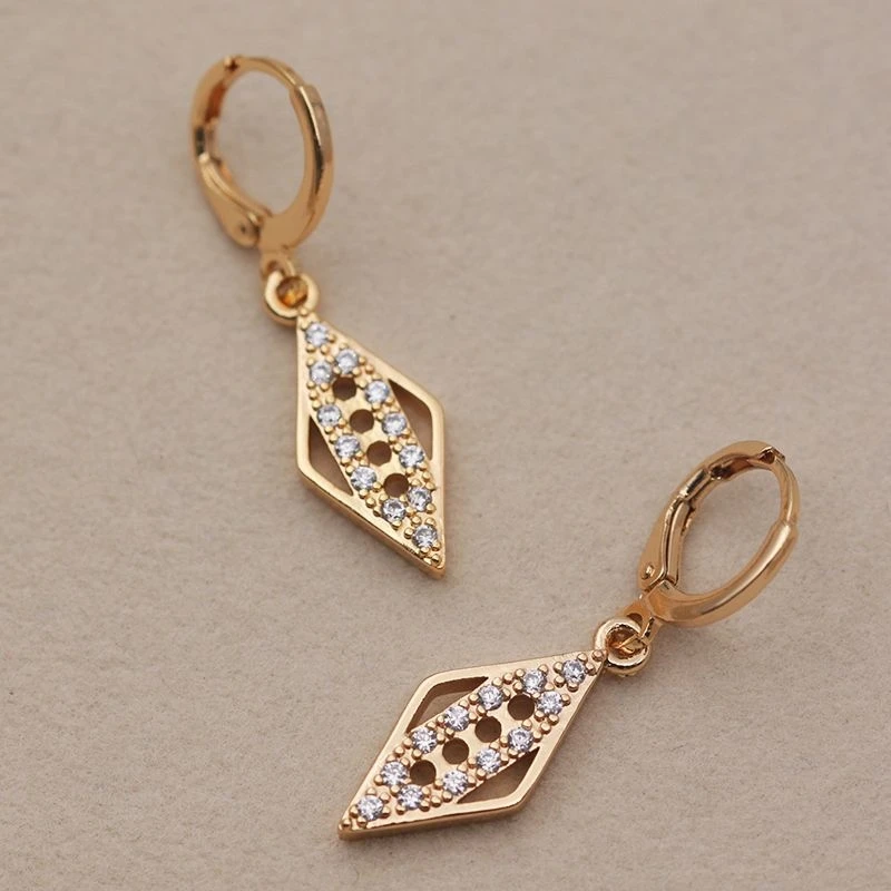 Beautiful Women Earrings Bohemian Vintage Elegant Earrings Drop Earring Jewelry Accessories
Beautiful Women Earrings Bohemian Vintage Elegant Earrings Drop Earring Jewelry Accessories