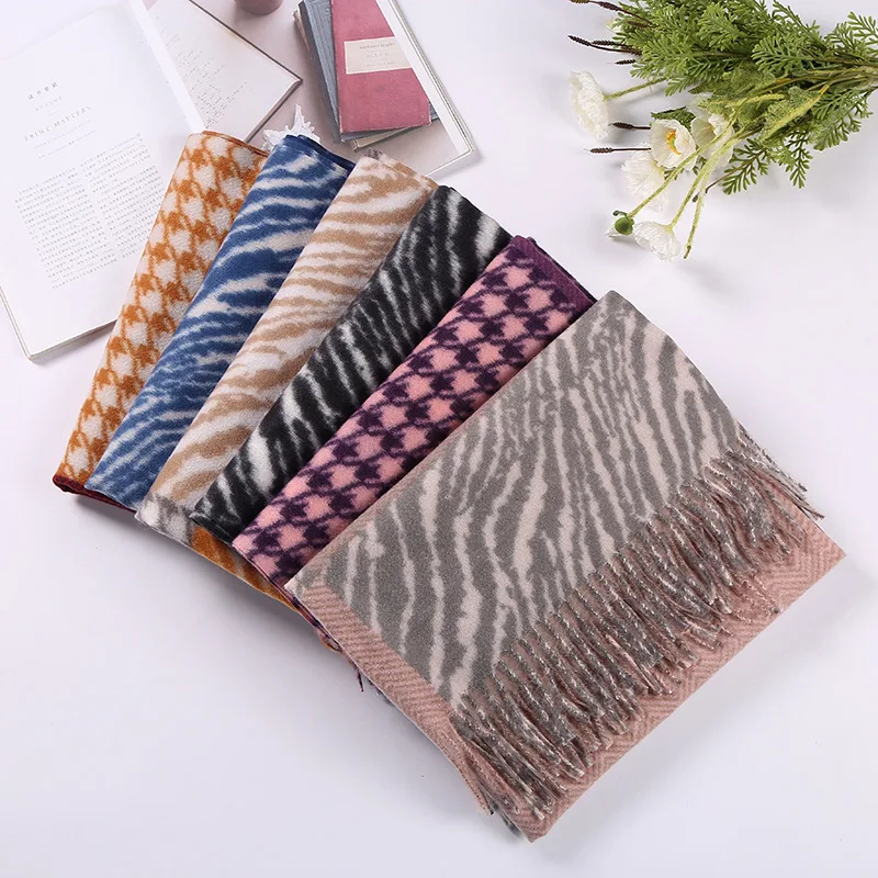 Luxury brand 2019 knitted plaid winter cashmere scarf for ladies scarves shawls and wraps bandana stole pashmina ponchos capes
Luxury brand 2019 knitted plaid winter cashmere scarf for ladies scarves shawls and wraps bandana stole pashmina ponchos capes
