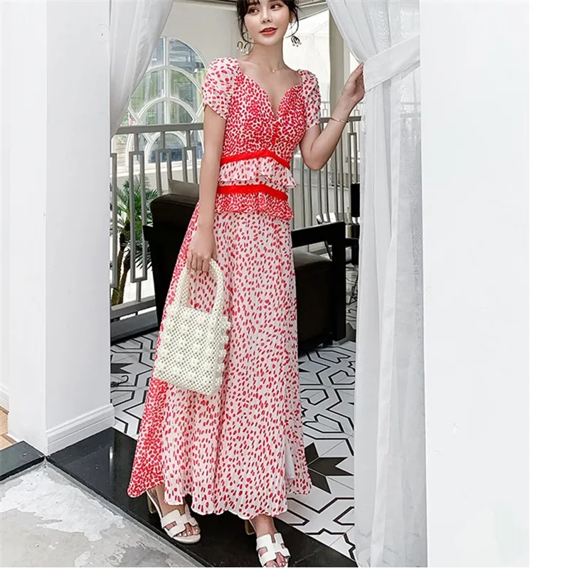 Limiguyue high waist ruffles slim v neck split beach dress summer short sleeve red dot print summer long dresses vestidos T665
Limiguyue high waist ruffles slim v neck split beach dress summer short sleeve red dot print summer long dresses vestidos T665