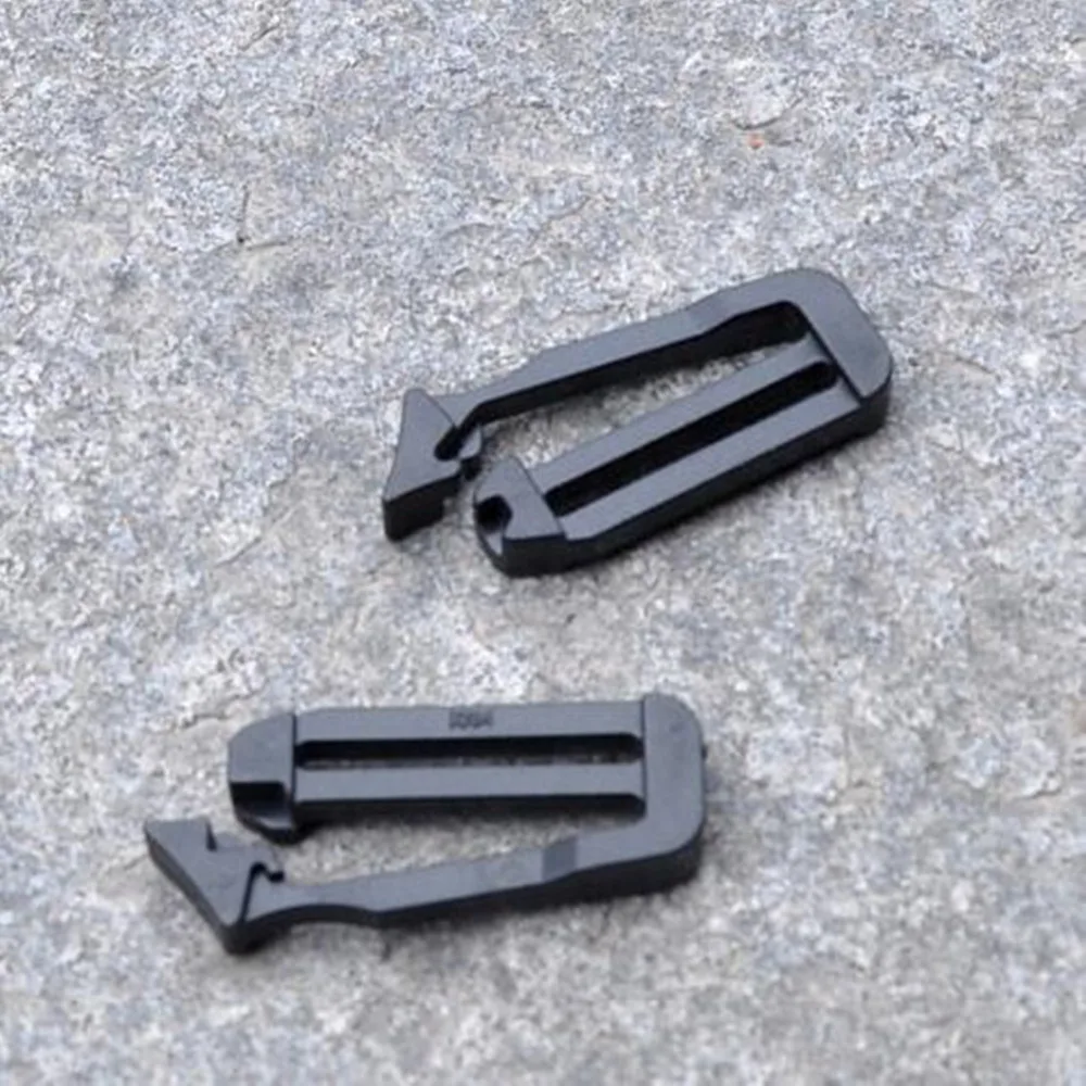 outdoor camping keychain Ladder lockTri glide button Shape Carabiner Screw Lock Bottle Hook Buckle Hanging Padlock accessories
outdoor camping keychain Ladder lockTri glide button Shape Carabiner Screw Lock Bottle Hook Buckle Hanging Padlock accessories