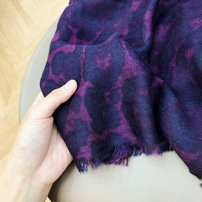 2019 New Design Plain Ombre Leopard Fringe Viscose Shawl Scarf Women Print Neckerchief Autumn Winter Foulards Snood Muslim Hijab
2019 New Design Plain Ombre Leopard Fringe Viscose Shawl Scarf Women Print Neckerchief Autumn Winter Foulards Snood Muslim Hijab