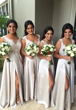 Light Champagne Bridesmaid Dresses Scoop neck Lace Appliqued Beaded Side High Slit Floor Length with Straps
Light Champagne Bridesmaid Dresses Scoop neck Lace Appliqued Beaded Side High Slit Floor Length with Straps