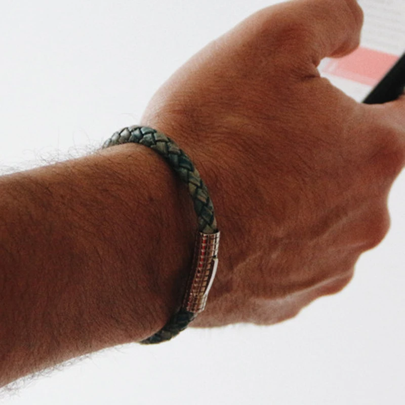 Mcllroy men leather bracelet titanium stainless steel bracelets trendy mens bracelet 2018 erkek bileklik male jewelry valentine
Mcllroy men leather bracelet titanium stainless steel bracelets trendy mens bracelet 2018 erkek bileklik male jewelry valentine