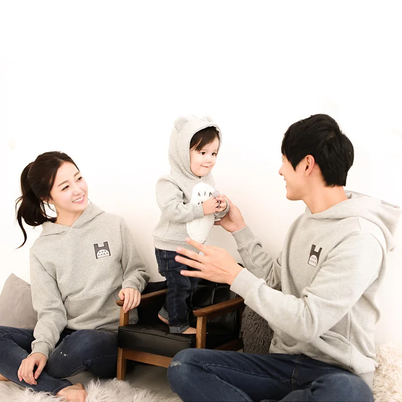 

Autumn Children Girls Boys Cartoon Hoodies Sweatshirts Family Look Matching Mother Father Baby Clothes Mother Son Outfits CA550