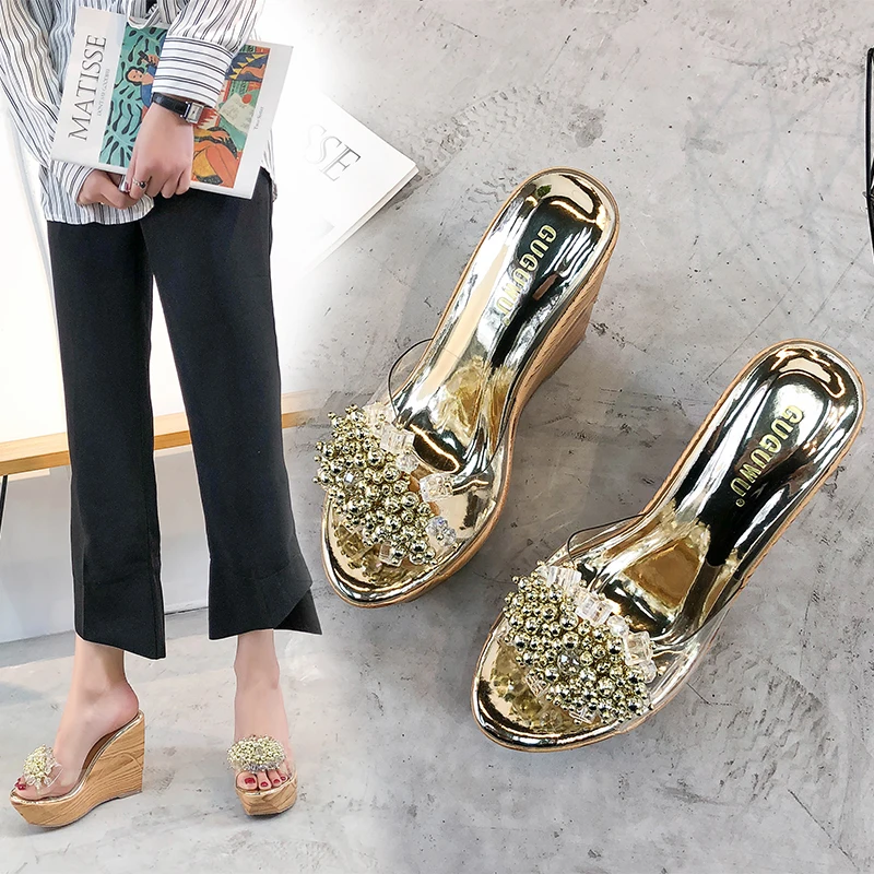Summer New Beach Sandals Slippers High-heeled Sandals and slippers Muffins Thick bottom Rhinestones Sandals and slippers.
Summer New Beach Sandals Slippers High-heeled Sandals and slippers Muffins Thick bottom Rhinestones Sandals and slippers.