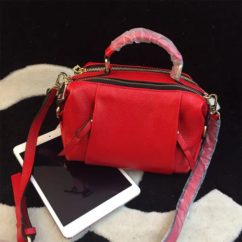 100% Genuine Leather Women bags Fashion Brand Designer Handbags Cow Leather Doctor Bags Messenger Bag Pillow Shoulder Bag
100% Genuine Leather Women bags Fashion Brand Designer Handbags Cow Leather Doctor Bags Messenger Bag Pillow Shoulder Bag