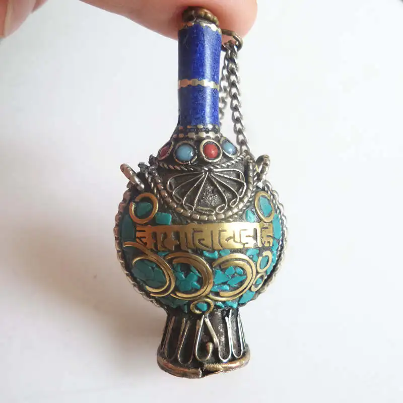 BYH006 Nepal Handmade Stone Mantra Snuff bottle Small pendants Tibetan handicrafts collectibles
BYH006 Nepal Handmade Stone Mantra Snuff bottle Small pendants Tibetan handicrafts collectibles