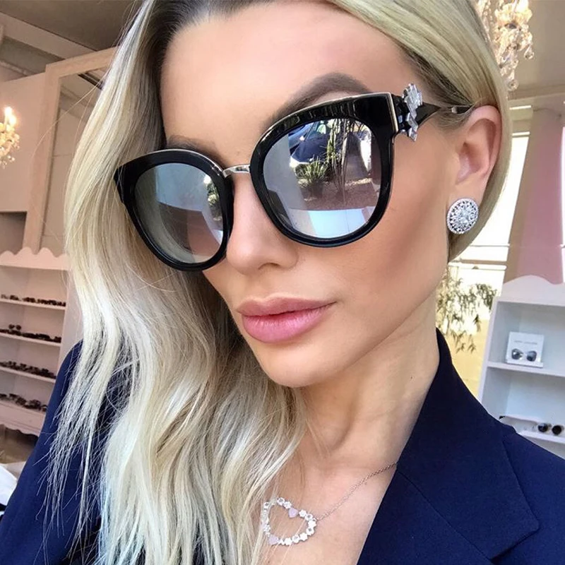 Winla Fashion Design Women Sunglasses Cat Eye Sun Glasses Gradient Lens Crystal Printed Legs Vintage Shades Oculos de sol WL1135
Winla Fashion Design Women Sunglasses Cat Eye Sun Glasses Gradient Lens Crystal Printed Legs Vintage Shades Oculos de sol WL1135