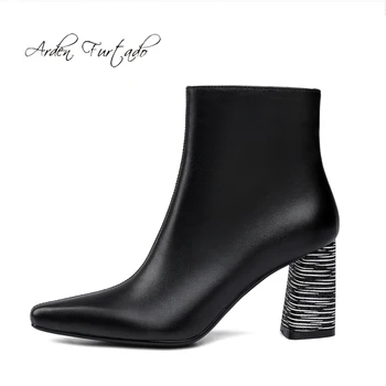 Fashion women's shoes 2019 pointed toe chunky heels zipper mature black office ladies genuine leather ankle boots big size 43
Fashion women's shoes 2019 pointed toe chunky heels zipper mature black office ladies genuine leather ankle boots big size 43