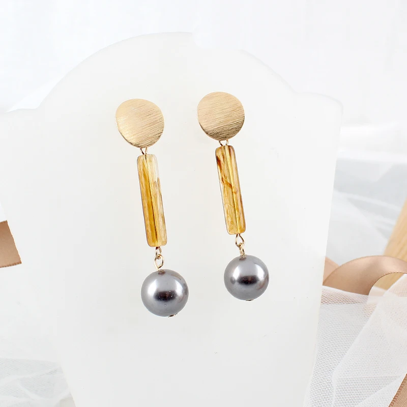 2019 New Vintage Grey Artificial Pearl Drop Earrings for Women Fashion Clear Yellow Crystal Dangle Earrings Jewelry Accessory
2019 New Vintage Grey Artificial Pearl Drop Earrings for Women Fashion Clear Yellow Crystal Dangle Earrings Jewelry Accessory